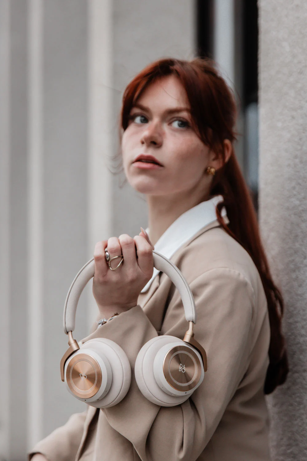 Bang & Olufsen, Beoplay HX, Pauline Kurbach